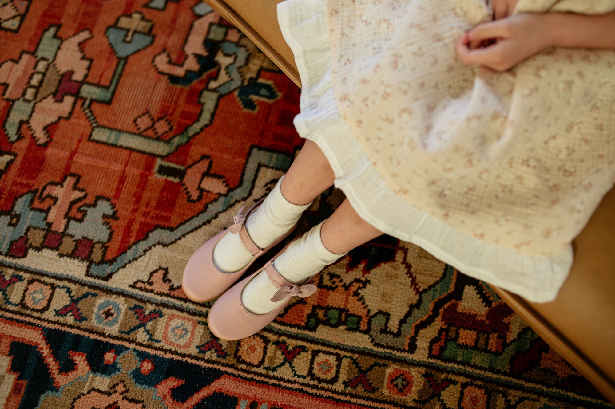 Buty dziecięce na wesele, chrzest i inne uroczystości – styl i wygoda w eleganckim wydaniu