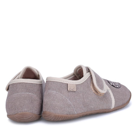 Kapcie Barefoot dla dzieci szare z brokatowym serduszkiem zdjęcie 3