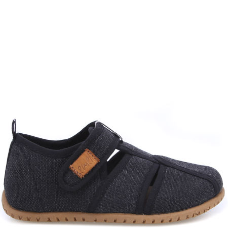 Kapcie dla dzieci czarne z wycięciami